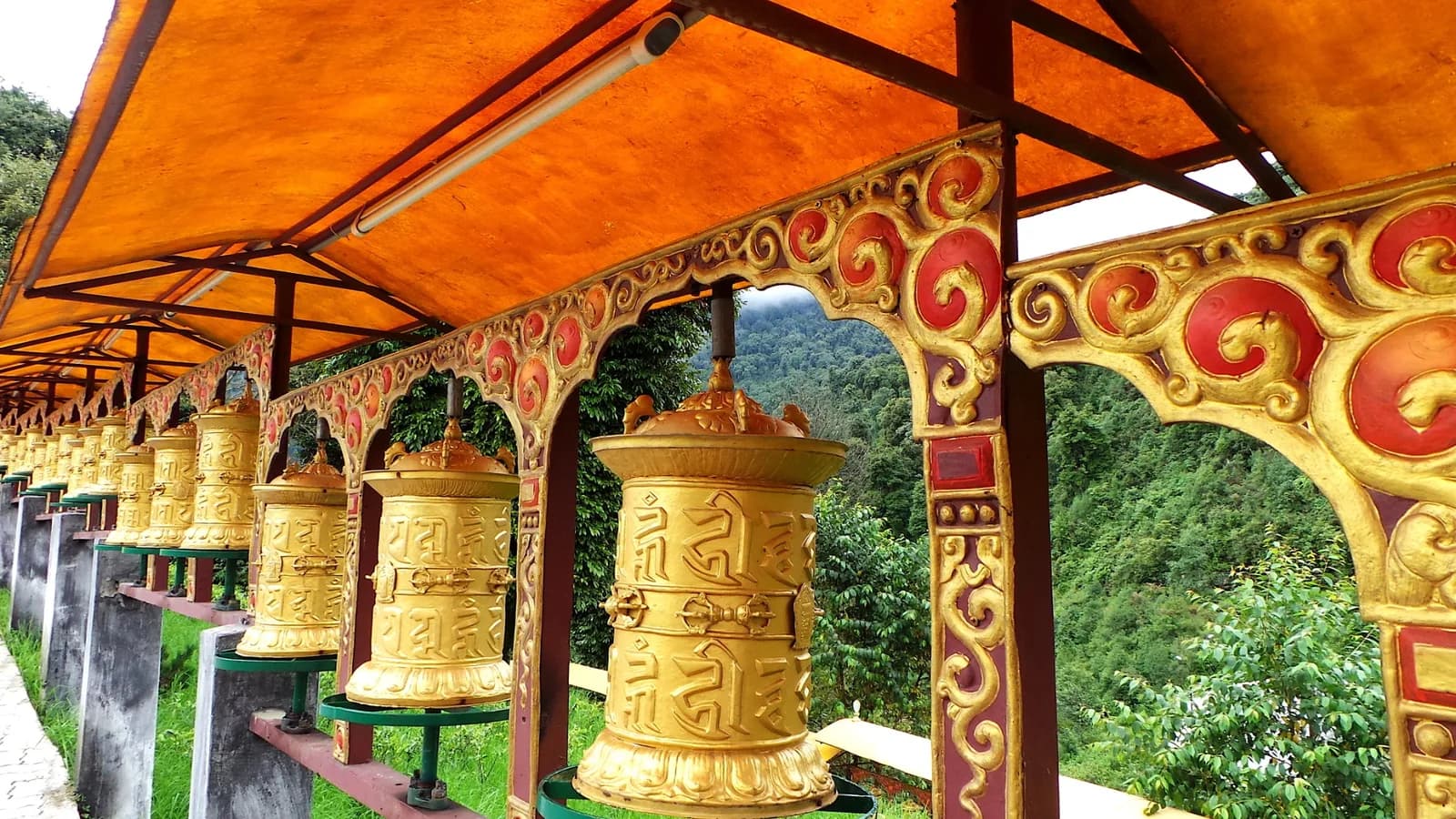 2 Night 3 Days Trip to Pelling via Namchi & Ravangla from Gangtok