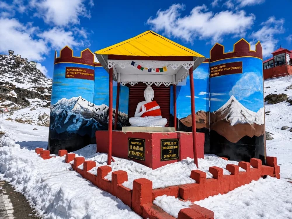Shared Trip to Nathula Pass , Tsomgo and Baba Mandir — photo 2