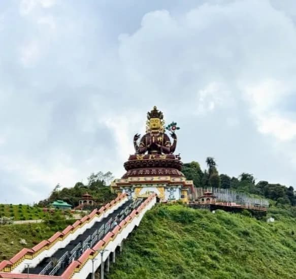 Darjeeling to Pelling 1N2D Private Cab with Sightseeing